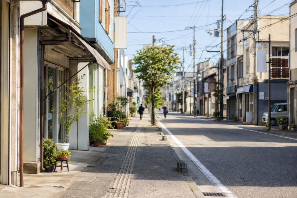 名古屋近郊の商店や会社が並ぶ街並み